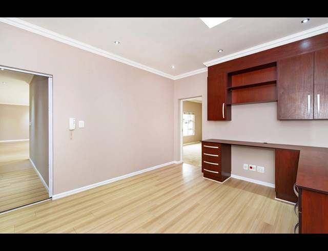 3 BEDROOM HOUSE FOR SALE IN BEDFORD GARDENS